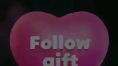 Indian aunty hot dancing and showing her boob.