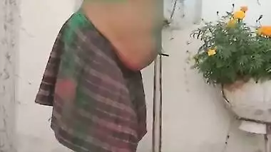Holi nude video of Randi bhabhi in colors