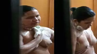 Momsontamil - Tamil Mom And Son dirty indian sex at Indiansextube.org
