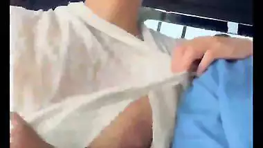 Desi Girl Showing boobs on Public Autorickshaw