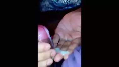Desi lover handjob nicely