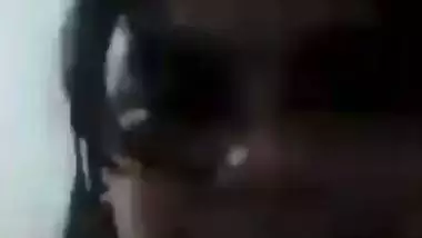 Horny girl shows boobs on video call to lover viral MMS