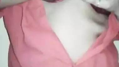 Desi bhabhi playing with her boobs