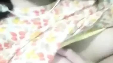 Bangladeshi chubby girl shiowing boonies