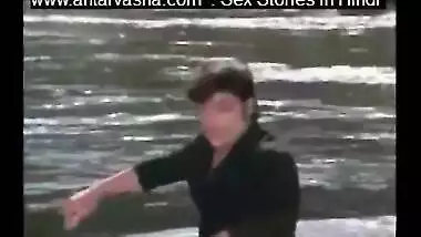 Asha Sachde bathing in river : hot Bollywood actress