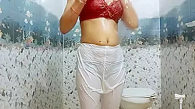 Rep Xxx Bathroom - Hot Batrum Me Mom Ka Rep Xxx Bipi Video Hd San dirty indian sex at  Indiansextube.org