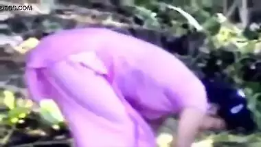 Beautiful tamil desi nymphos girl bathing open