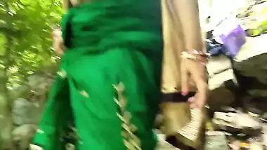 Village Desi slut with big ass rides XXX prick in the middle of woods