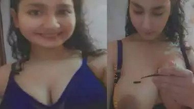 Window Peeping Topless Girl dirty indian sex at Indiansextube.org