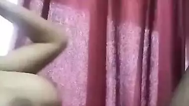 Desi horny secretary playing hot