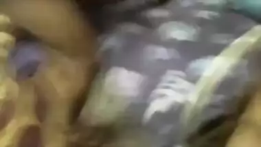 Amateur Indian couples home sex in blindfolded style