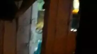 Mom dress changing desi