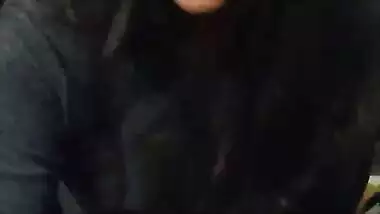 Super Sexy Desi Wife Handjob