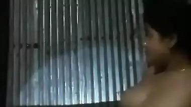 BEAUTIFUL INDIAN WIFE SELFSHOT NUDE VIDEO