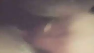 Nude desi girl shows her pink pussy in MMS