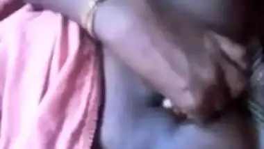 Horny Bhabhi Masturbating