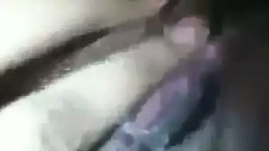 Cute Kolkata girl fingering wet pussy viral video MMS