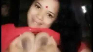 Assamese wife showing her big boobs on cam
