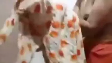 [ XXX Indian Porn ] Horny Desi Bhabhi Bathing