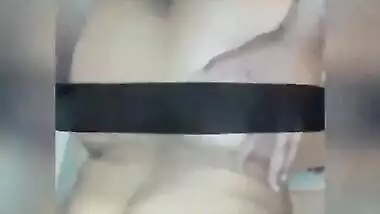 Desi bhabi fucking in doggy style with moaning
