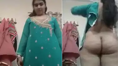 380px x 214px - Pakistani Girl Big Boob dirty indian sex at Indiansextube.org