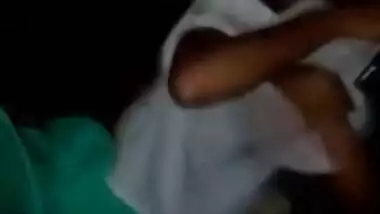 Guy films Indian love and tries to touch her XXX parts in sex clip