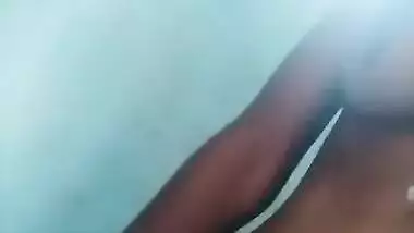 Indian cute village girl hairy pussy show selfie MMS