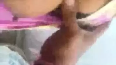 Saggy Boobs Of Bhojpuri Housewife