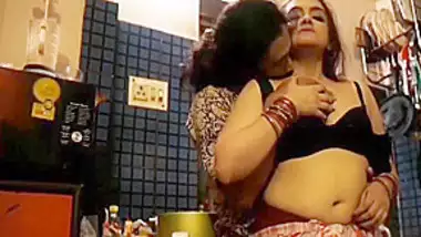 Anjane Me Maa Ke Sath Xxx - Charmsukh Jane Anjane Mein Ullu Xxx Web Series Ep 3 dirty indian sex at  Indiansextube.org