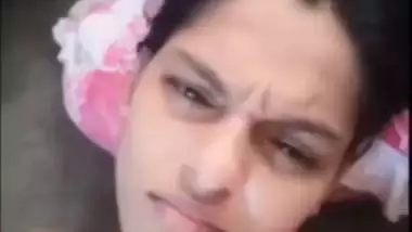 Pretty Desi college girl exposes her tits and shaved cunt on XXX cam
