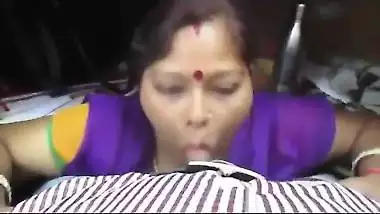South Indian aunty deep throat blowjob