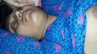 Deasi Sleeping Video - Voyeur Video Of Desi Bhabhi Sleeping In Night Dress Captured Hidden dirty  indian sex at Indiansextube.org