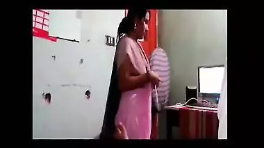 Mature gujrati village aunty after sex mms