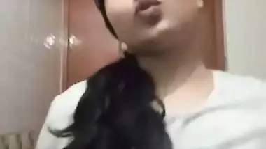 Tanker bhabhi video making of her going topless