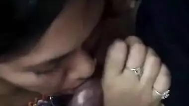 Cheater bhabhi blowjob to devar in house corner