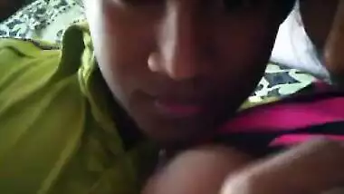 Cute indian girl boob sucking by bf
