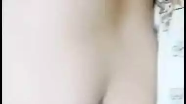 Insatiable Pakistani mom needs fingers and XXX dildo for Desi cunt