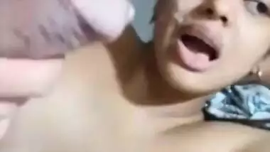 Desi girl getting a cumshot facial from her lover