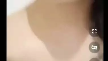 Paki Bhabi Bathroom Cam Leaking Cum Hot