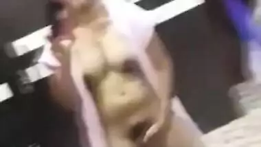 Horny bhabhi mirror selfie fingering video