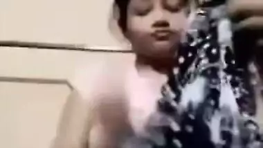 BIG BOOBIES GIRL AMAZING BODY REVEALED