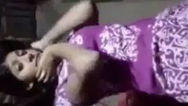 Hot Hot Bangladeshi Hindu Muslim Chuda Chudi Video dirty indian sex at  Indiansextube.org