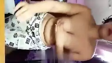 Desi Aunty stripping saree 