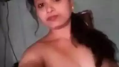 Desi aunty nude show selfie video taken for her secret lover