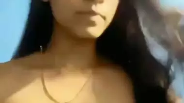 Super tits Indian girl nude videos shared online