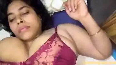Chubby Indian wife fucked by her husband with audio