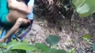 Shy teen mallu girl Shilpa goes topless for the first time