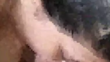 Chubby naked girl sucking dick of BF