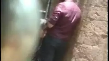 Outdoor Desi mms clip of Indian belle caught sucking lover's dick