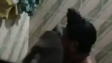 Mature aunty in bathroom taking nude bath caught